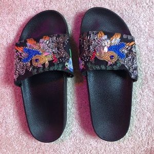 Steve Madden slides